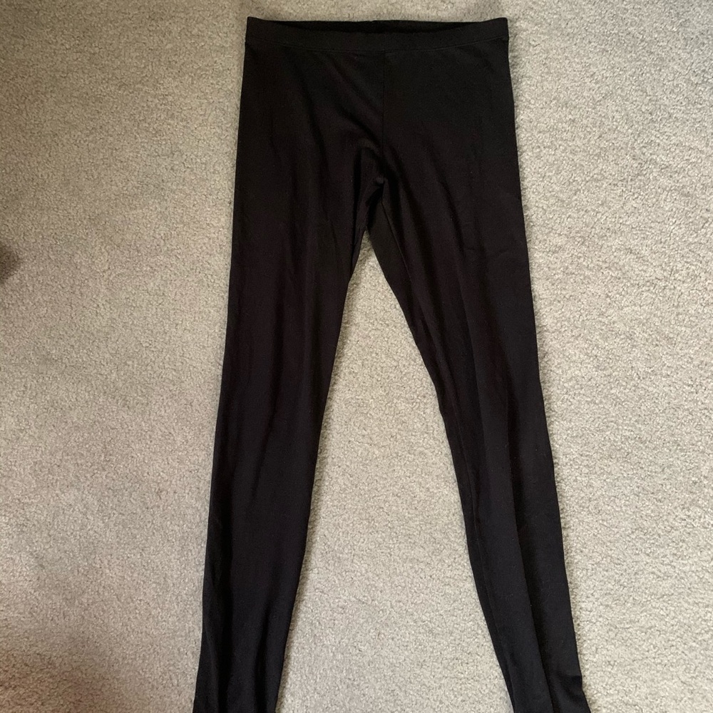 Black leggings